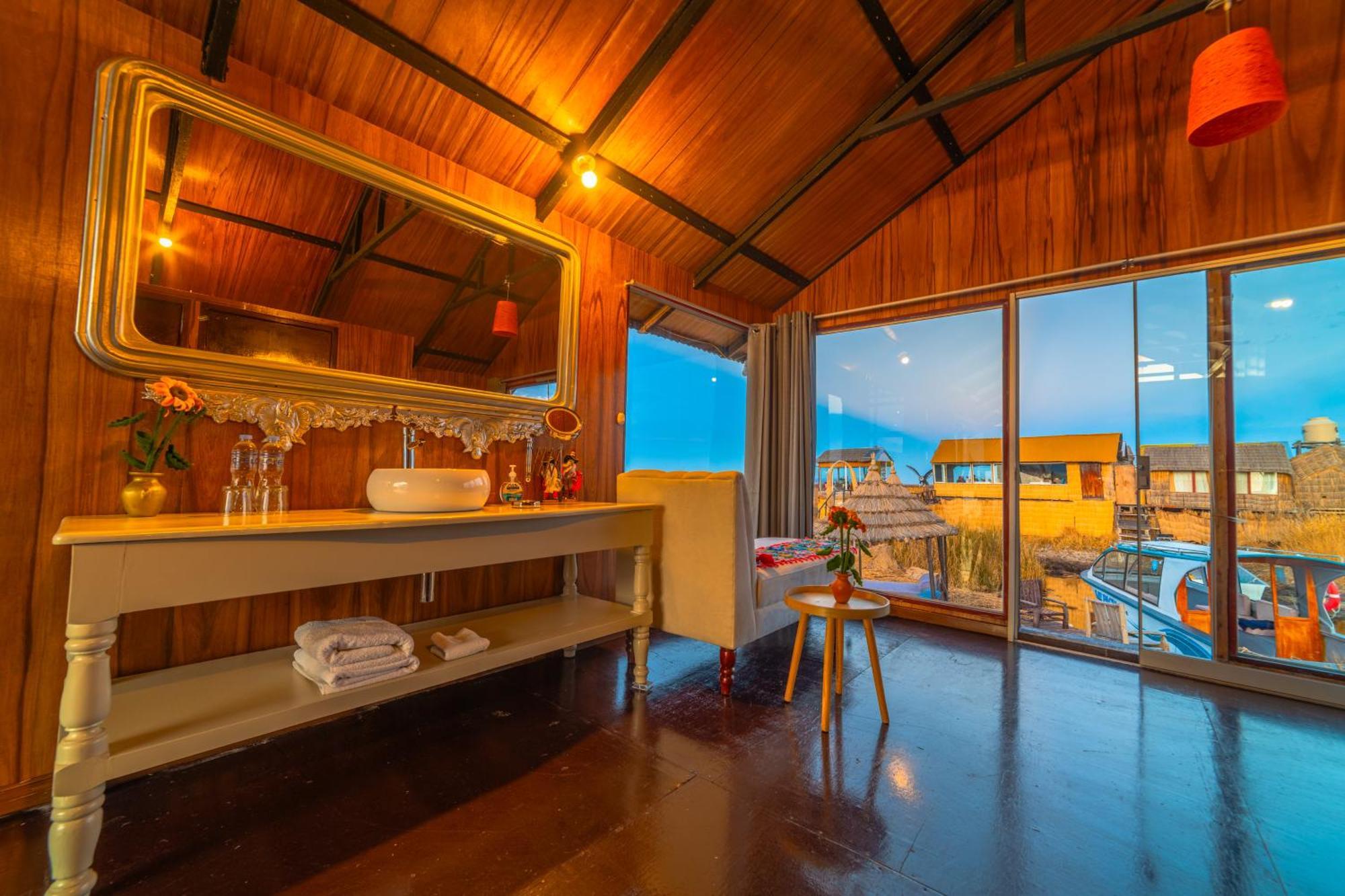 Uros Kay Pacha Lodge Puno Oda fotoğraf